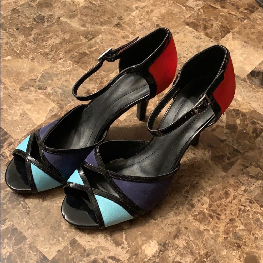 Cute heels size 8!